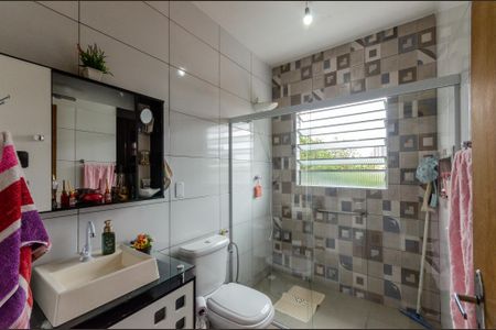 Casa à venda com 330m², 3 quartos e 2 vagas Casa à venda com 330m², 3 quartos e 2 vagasBanheiro - Casa 1