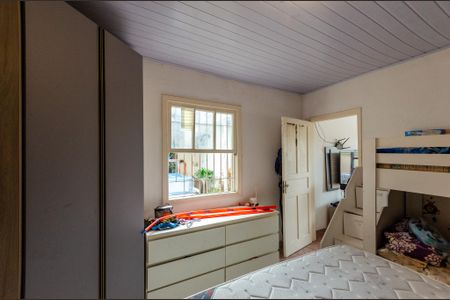 Casa à venda com 330m², 3 quartos e 2 vagas Casa à venda com 330m², 3 quartos e 2 vagasQuarto - Casa 2