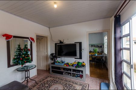 Casa à venda com 330m², 3 quartos e 2 vagas Casa à venda com 330m², 3 quartos e 2 vagasSala - Casa 2