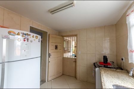 Casa à venda com 330m², 3 quartos e 2 vagas Casa à venda com 330m², 3 quartos e 2 vagasCozinha - Casa 1