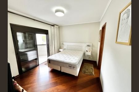 Apartamento para alugar com 220m², 3 quartos e 4 vagasQuarto Suíte 1