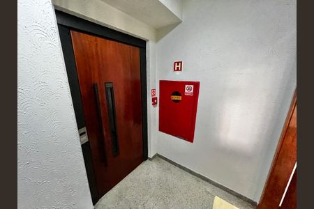 Apartamento para alugar com 220m², 3 quartos e 4 vagasHall de entrada de Serviço