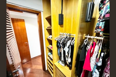 Apartamento para alugar com 220m², 3 quartos e 4 vagasCloset da suíte 1