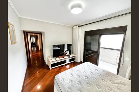 Apartamento para alugar com 220m², 3 quartos e 4 vagasQuarto Suíte 1
