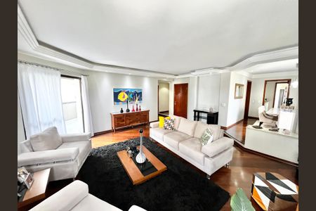 Apartamento para alugar com 220m², 3 quartos e 4 vagasSala