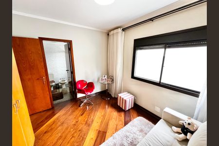 Apartamento para alugar com 220m², 3 quartos e 4 vagas Quarto Suíte 2