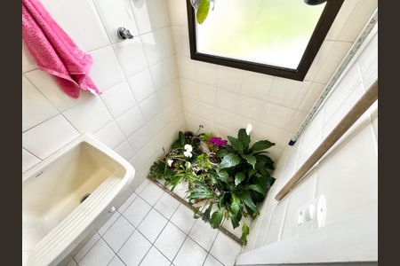 Apartamento para alugar com 220m², 3 quartos e 4 vagasBanheiro de serviço