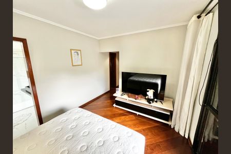 Apartamento para alugar com 220m², 3 quartos e 4 vagasQuarto Suíte 1