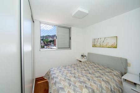 Apartamento à venda com 72m², 3 quartos e 2 vagasQuarto 1