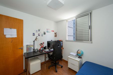 Apartamento à venda com 72m², 3 quartos e 2 vagasQUARTO2