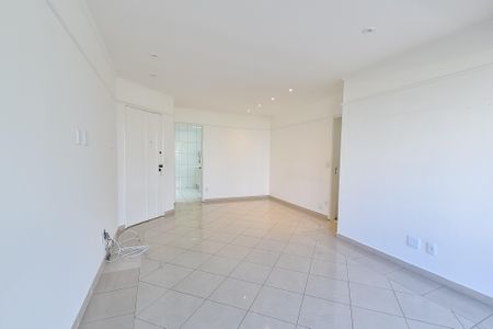 Apartamento à venda com 94m², 3 quartos e 2 vagasSala