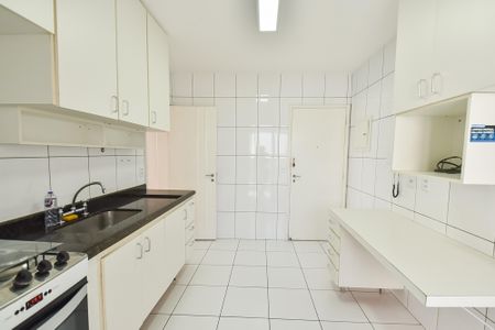 Apartamento à venda com 94m², 3 quartos e 2 vagas Apartamento à venda com 94m², 3 quartos e 2 vagasCozinha