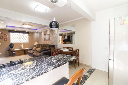 Casa de condomínio à venda com 117m², 2 quartos e 1 vagaSala/Cozinha