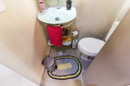 Casa de condomínio à venda com 117m², 2 quartos e 1 vagaLavabo