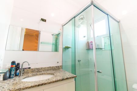 Casa de condomínio à venda com 117m², 2 quartos e 1 vagaBanheiro da Suíte 1
