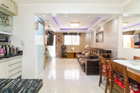 Casa de condomínio à venda com 117m², 2 quartos e 1 vagaSala/Cozinha