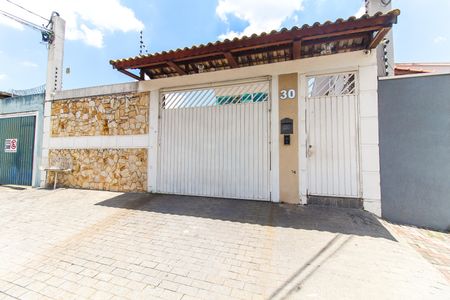 Casa de condomínio à venda com 117m², 2 quartos e 1 vagaFachada