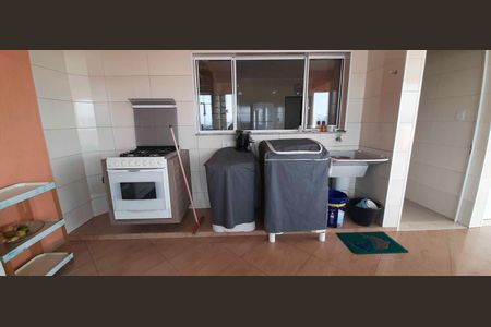 Casa à venda com 375m², 6 quartos e 7 vagas Casa à venda com 375m², 6 quartos e 7 vagasCasa 2 - Área de Serviço