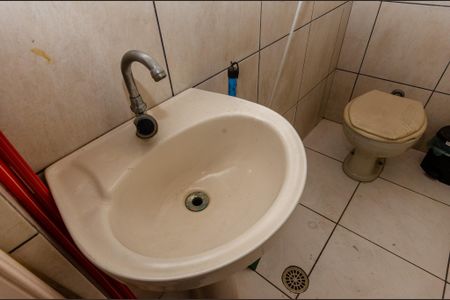 Casa à venda com 160m², 4 quartos e 2 vagasEdícula - Banheiro