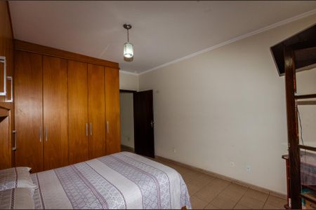 Casa à venda com 160m², 4 quartos e 2 vagasSuíte 