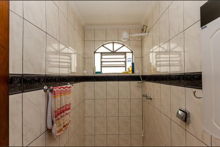 Casa à venda com 160m², 4 quartos e 2 vagasBanheiro 2
