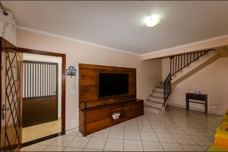 Casa à venda com 160m², 4 quartos e 2 vagasSala