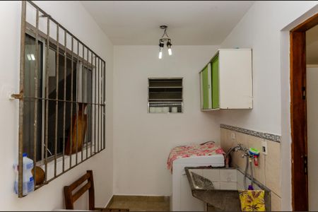 Casa à venda com 160m², 4 quartos e 2 vagasÁrea de Serviço