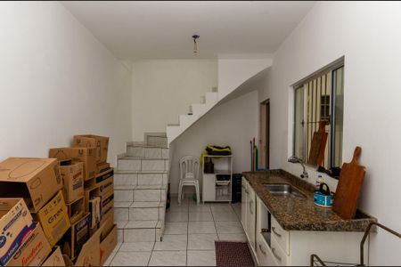 Casa à venda com 160m², 4 quartos e 2 vagasEdícula - Cozinha