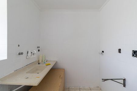 Apartamento para alugar com 47m², 2 quartos e 1 vaga Apartamento para alugar com 47m², 2 quartos e 1 vagaCozinha e Área de Serviço