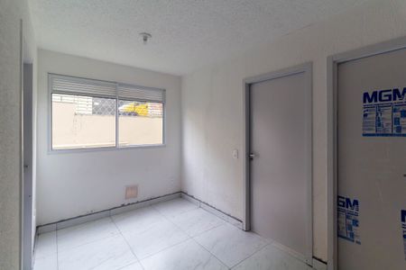 Sala de apartamento para alugar com 2 quartos, 34m² em Parque São Lourenço, São Paulo