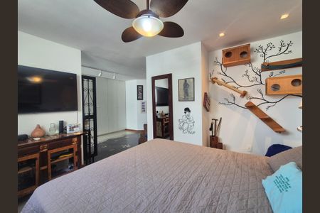 Apartamento à venda com 114m², 2 quartos e 2 vagas Apartamento à venda com 114m², 2 quartos e 2 vagasSuíte