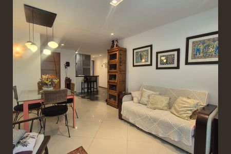 Apartamento à venda com 114m², 2 quartos e 2 vagas Apartamento à venda com 114m², 2 quartos e 2 vagasSala