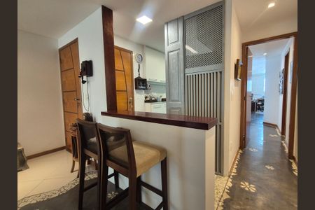 Apartamento à venda com 114m², 2 quartos e 2 vagas Apartamento à venda com 114m², 2 quartos e 2 vagasCozinha