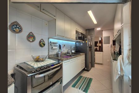 Apartamento à venda com 114m², 2 quartos e 2 vagas Apartamento à venda com 114m², 2 quartos e 2 vagasCozinha