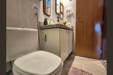 Apartamento à venda com 114m², 2 quartos e 2 vagas Apartamento à venda com 114m², 2 quartos e 2 vagasBanheiro suite