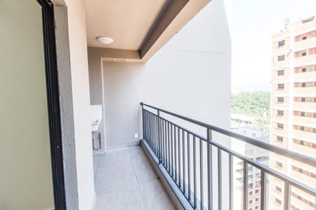 Varanda de apartamento para alugar com 2 quartos, 55m² em Jardim Maria Helena, Barueri