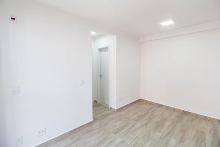 Sala  de apartamento para alugar com 2 quartos, 55m² em Jardim Maria Helena, Barueri