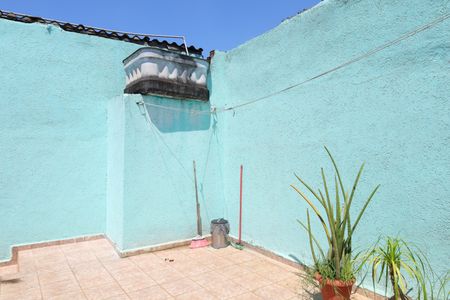 Casa para alugar com 120m², 2 quartos e sem vagaQuintal