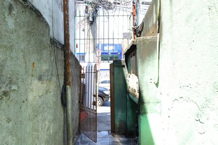 Casa para alugar com 120m², 2 quartos e sem vagaÁrea comum - Corredor externo