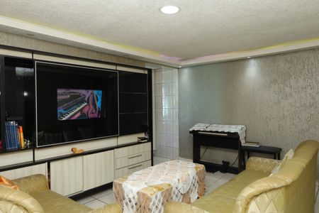 Sala de casa para alugar com 2 quartos, 120m² em Vila Nova Curuca, São Paulo