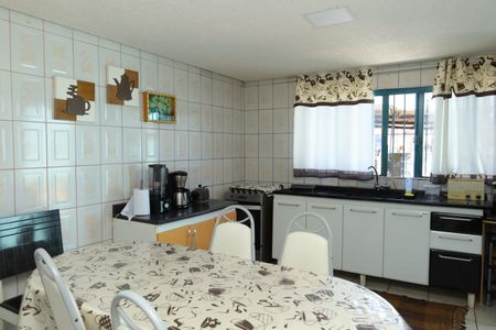 Casa para alugar com 120m², 2 quartos e sem vagaCozinha