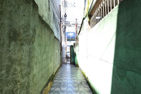 Casa para alugar com 120m², 2 quartos e sem vagaÁrea comum - Corredor externo