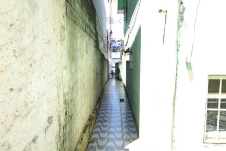 Casa para alugar com 120m², 2 quartos e sem vagaÁrea comum - Corredor externo