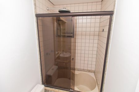 Apartamento à venda com 164m², 4 quartos e 2 vagasBanheiro