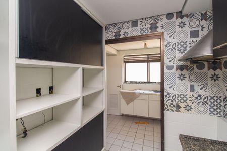 Apartamento à venda com 164m², 4 quartos e 2 vagasCozinha