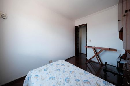Quarto 1 de apartamento para alugar com 2 quartos, 55m² em Parque Cisper, São Paulo