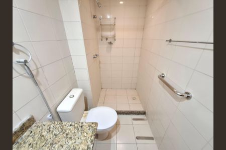 Apartamento para alugar com 85m², 3 quartos e 1 vagaBanheiro da suíte 