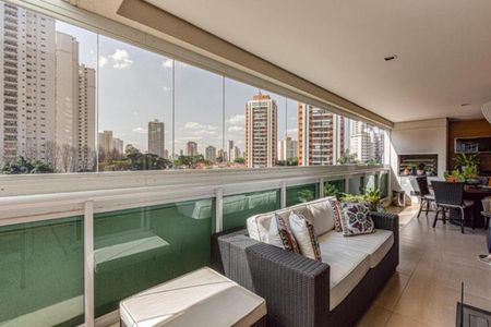 Apartamento à venda com 240m², 4 quartos e 4 vagasFoto 09