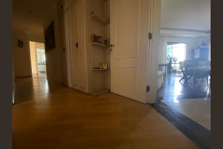 Apartamento à venda com 223m², 4 quartos e 3 vagas Apartamento à venda com 223m², 4 quartos e 3 vagasFoto 25