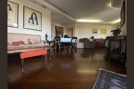 Apartamento à venda com 223m², 4 quartos e 3 vagas Apartamento à venda com 223m², 4 quartos e 3 vagasFoto 08